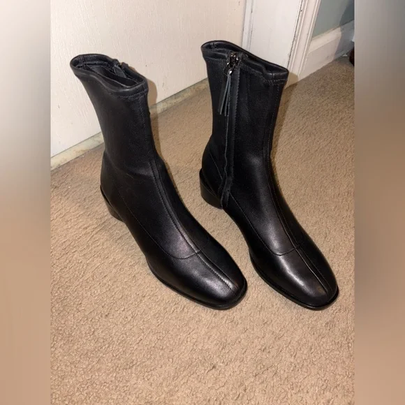 Italian Leather Stretch Sock Bootie Size 8 - Picture 4 of 6